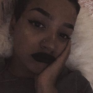 Meet your Posher, Breanna